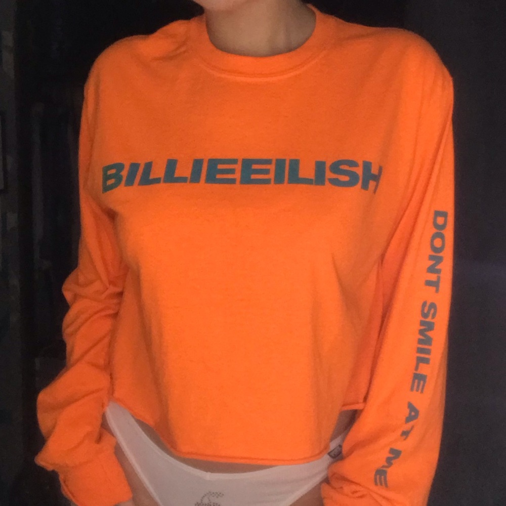 🖤BILLIE EILISH LONG SLEEVE CROP TOP🖤